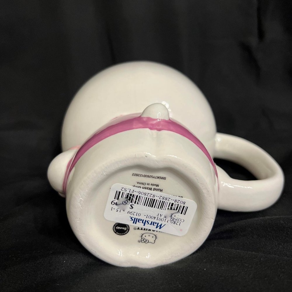 Hello Kitty 3D Character Mug - Picture 7 of 7